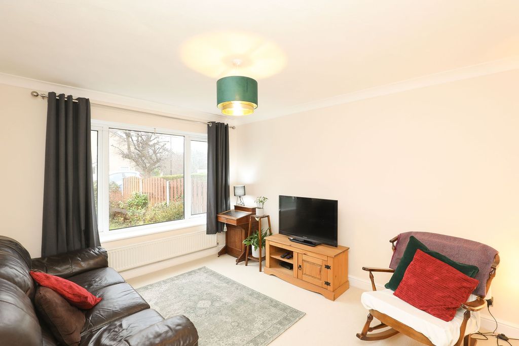 Property photo 2 of 19