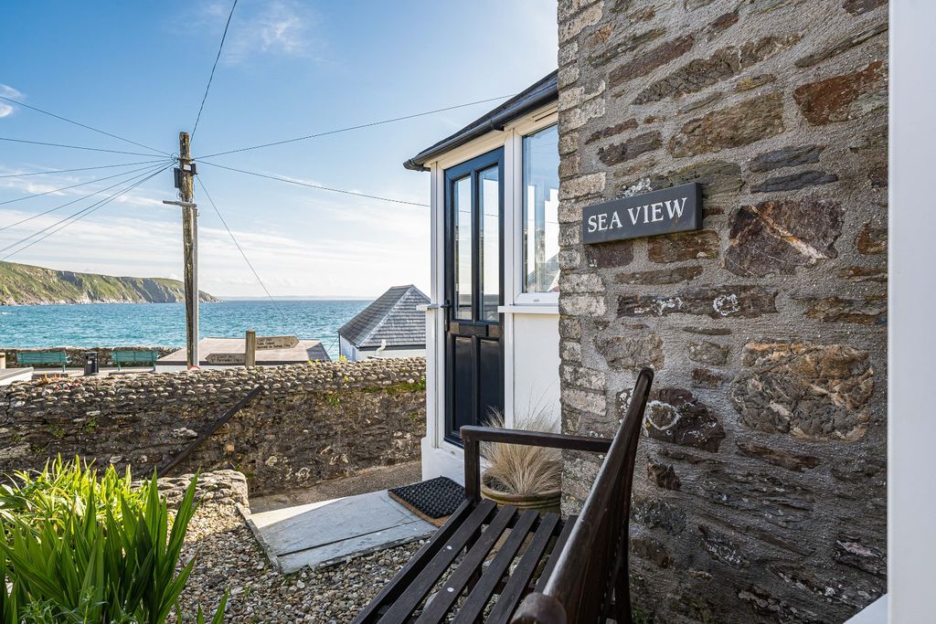 Property photo 1 of 26 4959941