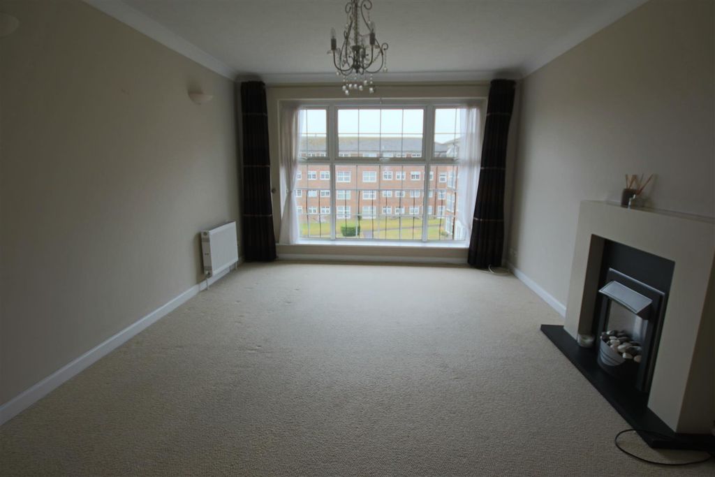 Property photo 2 of 7 Living Room
