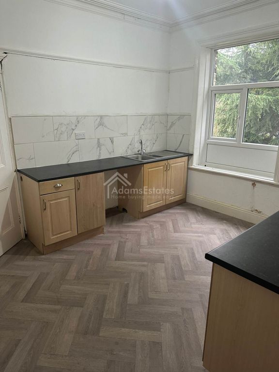 Additional image 13 of 10 bed semi-detached house for saleHill Crest Road, Dewsbury WF12