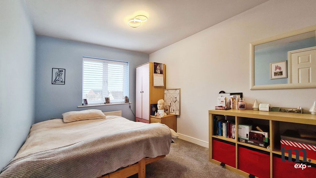 Property photo 3 of 19