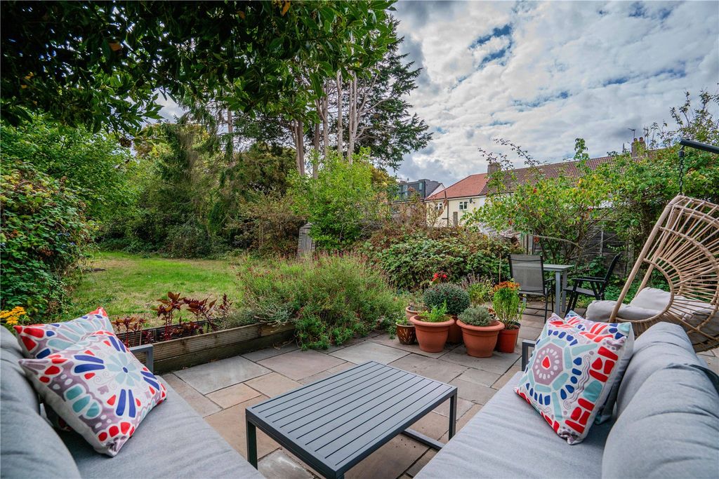 Property photo 2 of 14 Picture No. 72