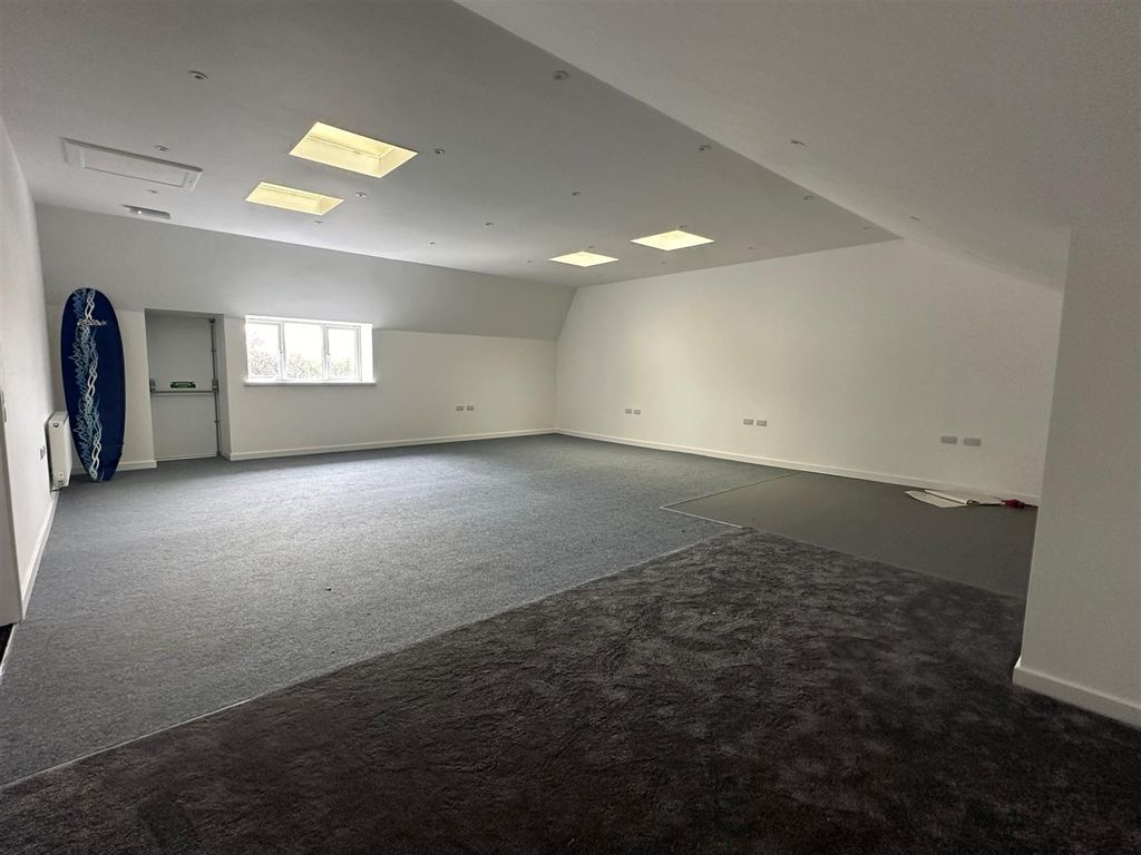 Property photo 1 of 7 Office2.Jpg