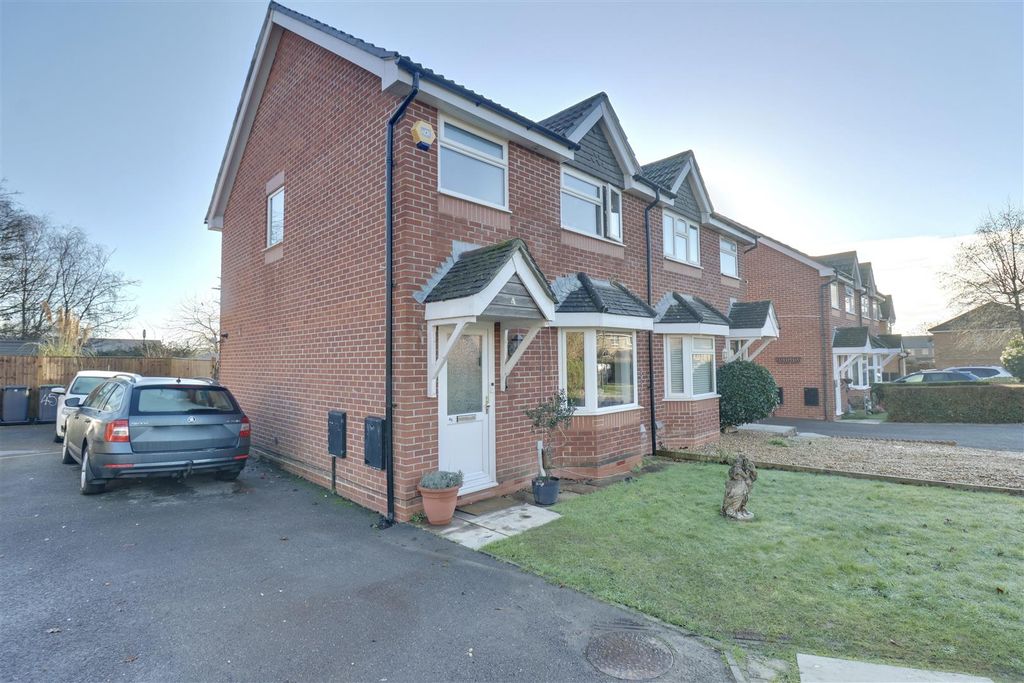 Property photo 1 of 16 4Bccd8B1-432C-496A-965D-D212420B8C68_1_201_A.Jpeg