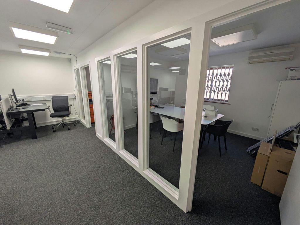 Property photo 3 of 7 1000034289.Jpg