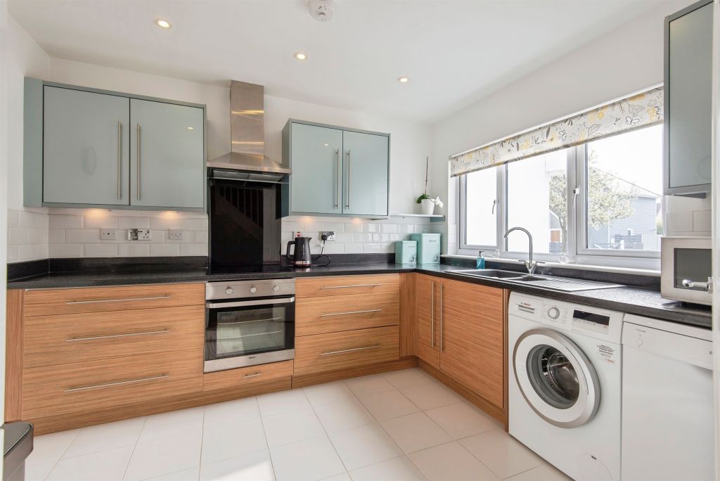 Property photo 2 of 13