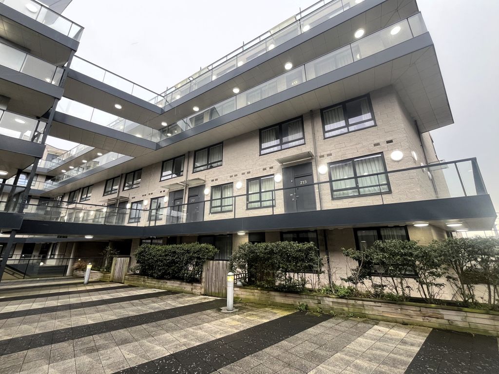 Property photo 1 of 17 Img_4421