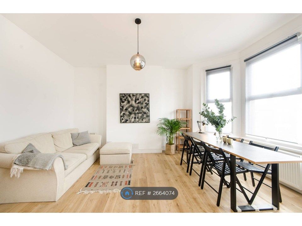 Property photo 1 of 14 Livingroom/Kitchen