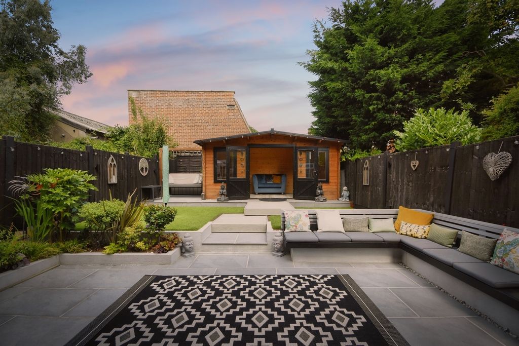 Property photo 1 of 15