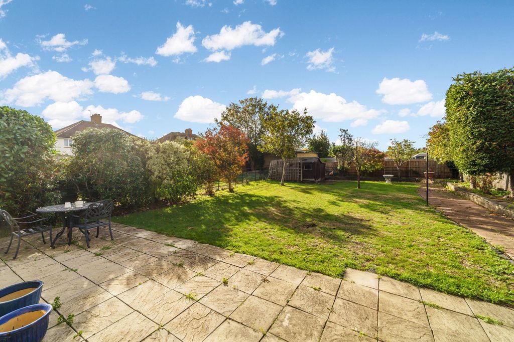 Property photo 3 of 14