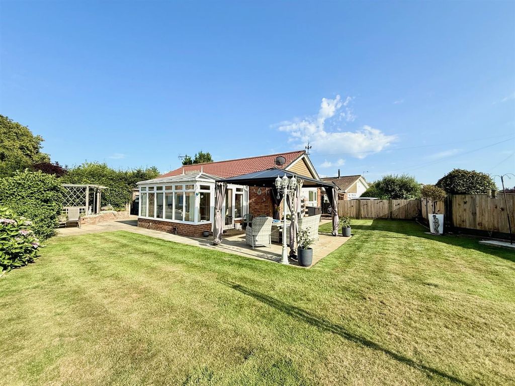 Property photo 2 of 22