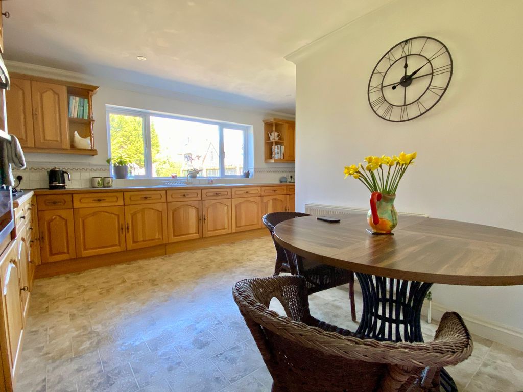 Property photo 2 of 29 Gallery