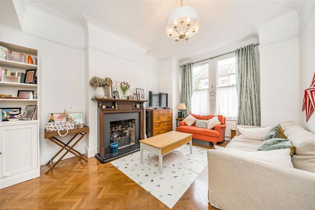 Property photo 2 of 7