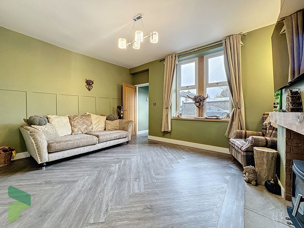 Property photo 2 of 48 Lounge