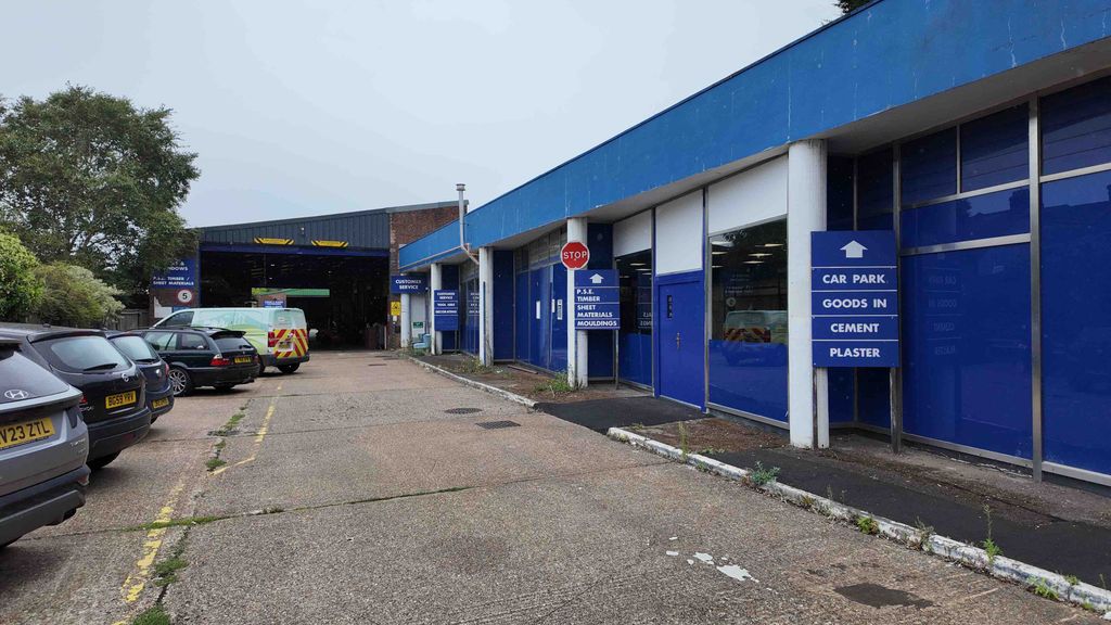 Property photo 3 of 5