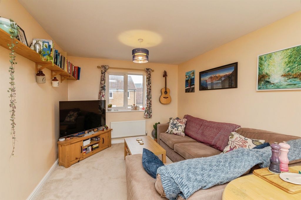 Property photo 3 of 20