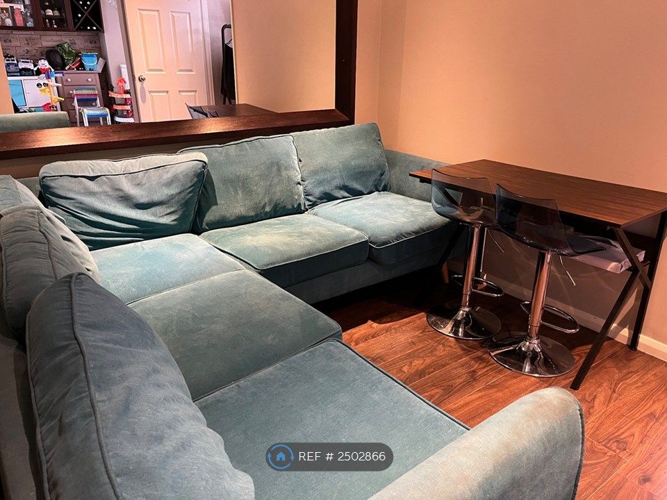 Property photo 3 of 9