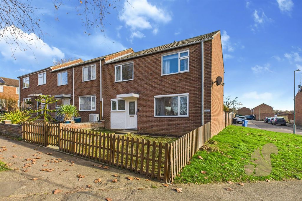 Property photo 1 of 14 Front