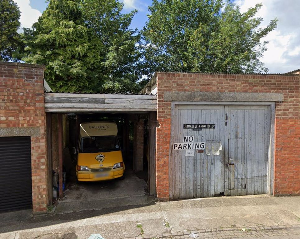 Property photo 1 of 1 Front.Png