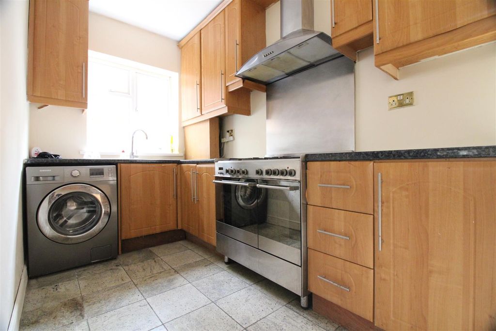 Property photo 1 of 12 Kitchen/Diner