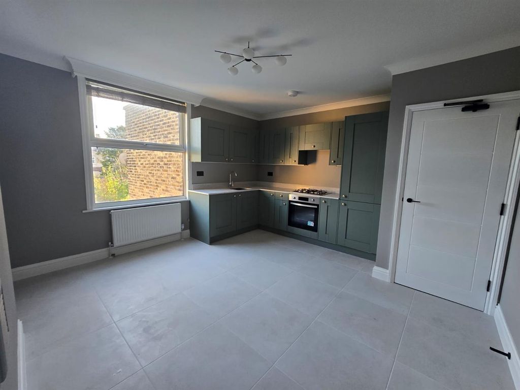 Property photo 3 of 7 Whatsapp Image 2025-11-25 At 11.28.24_67848d5d.Jpg