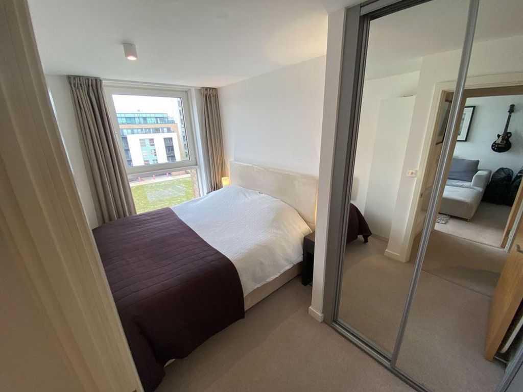 Property photo 3 of 10 Bedroom