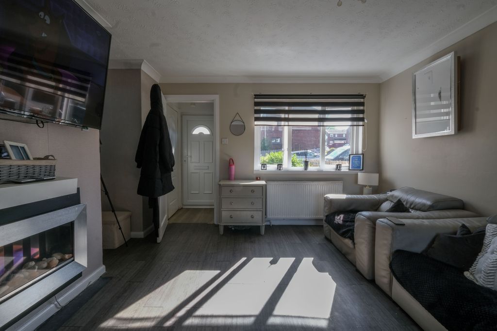 Property photo 3 of 18