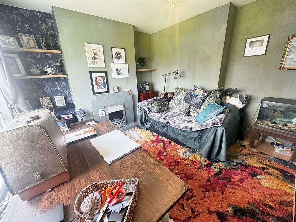 Property photo 3 of 18 Livdin2