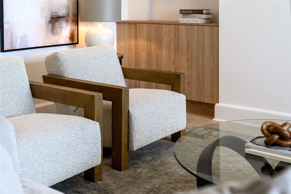 Property photo 1 of 29 Living Room