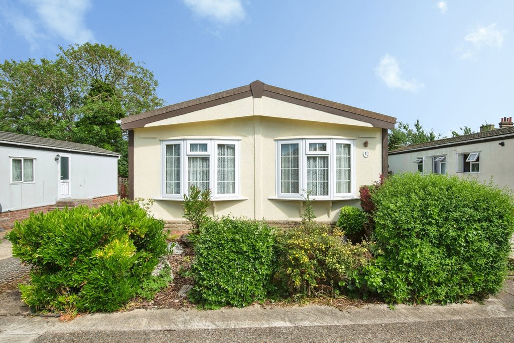 Property photo 1 of 19 Front Aspect