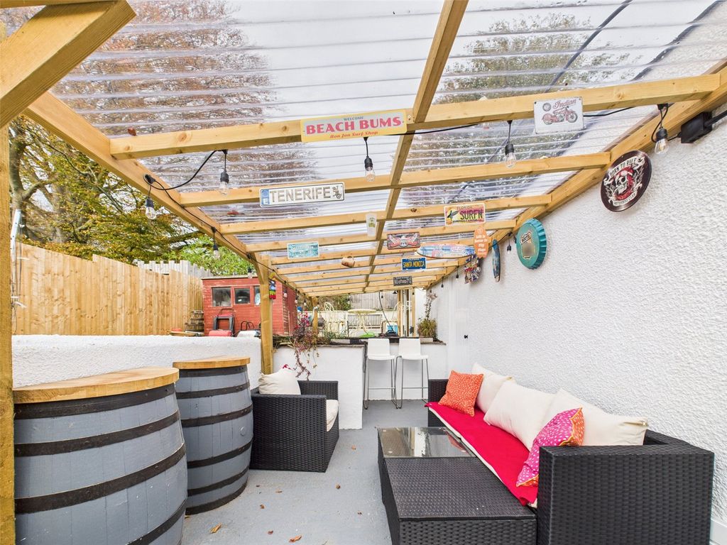 Property photo 3 of 23 Picture No. 30