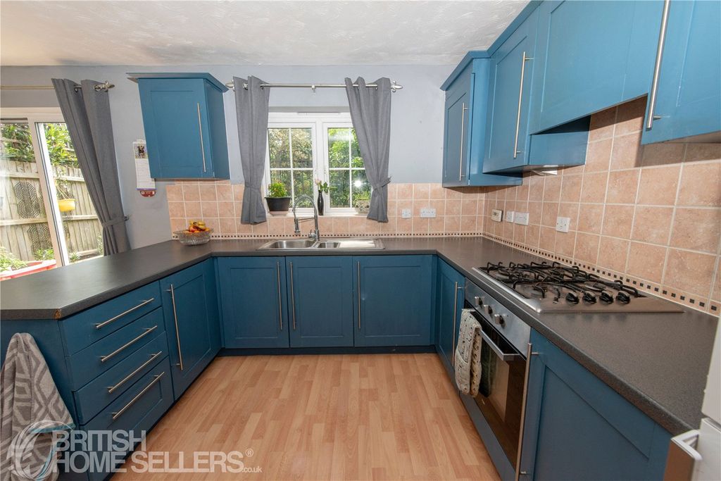 Property photo 2 of 29 Picture No. 41