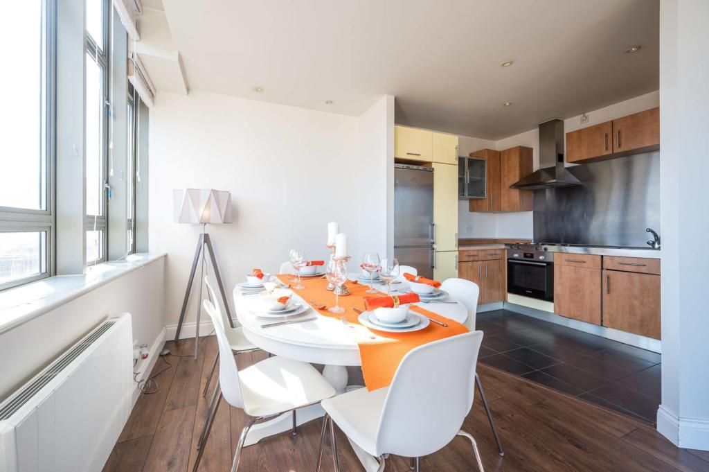 Property photo 3 of 23