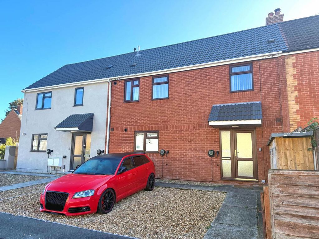 Property photo 1 of 12 Front