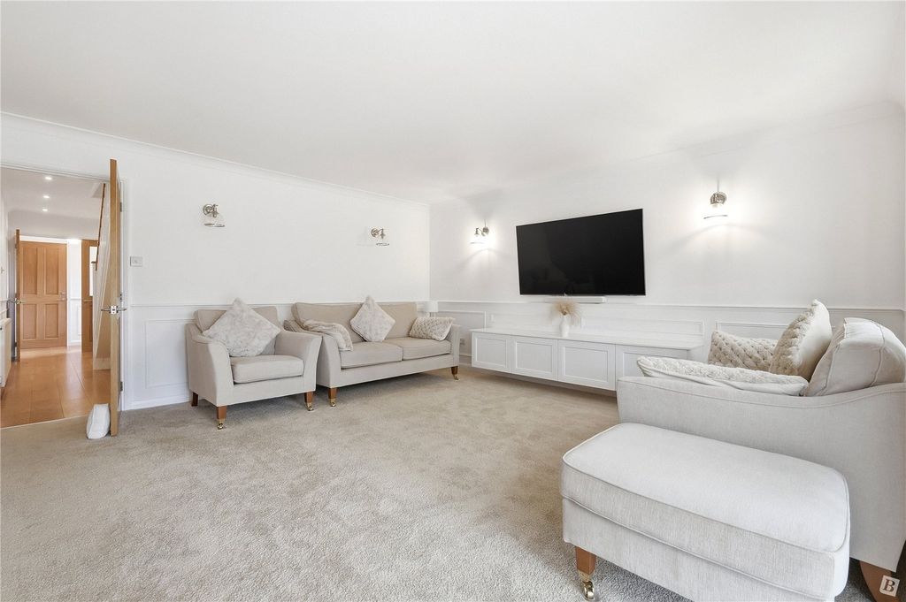 Property photo 2 of 39 Reception Room