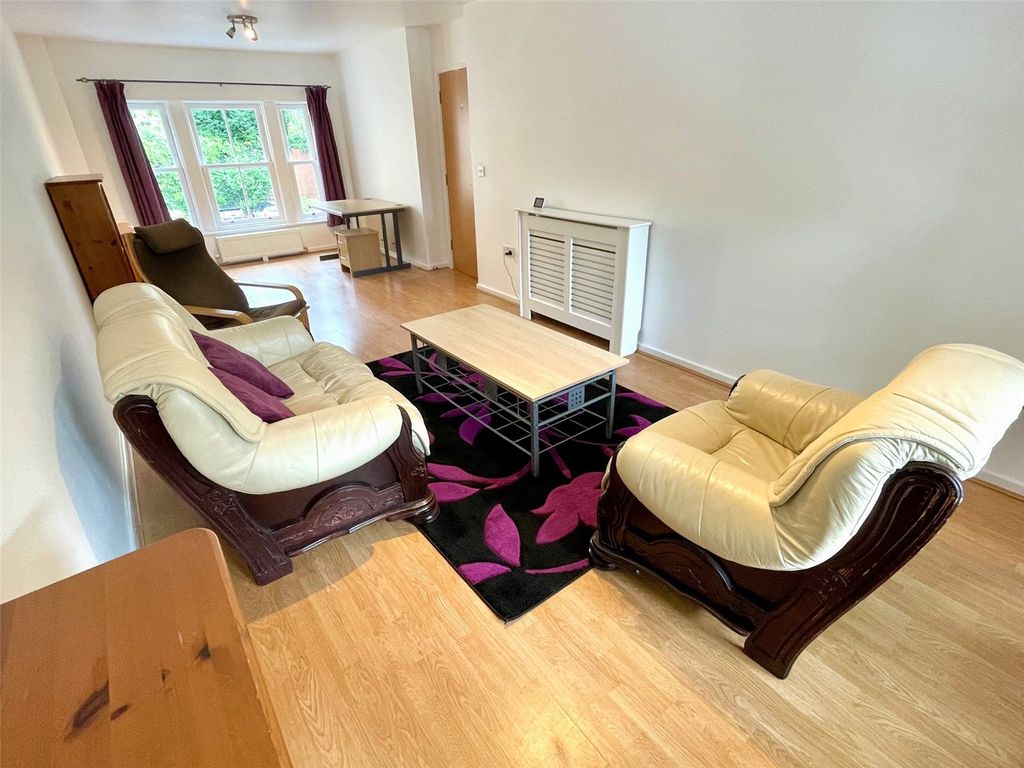 Property photo 3 of 14 Living Room