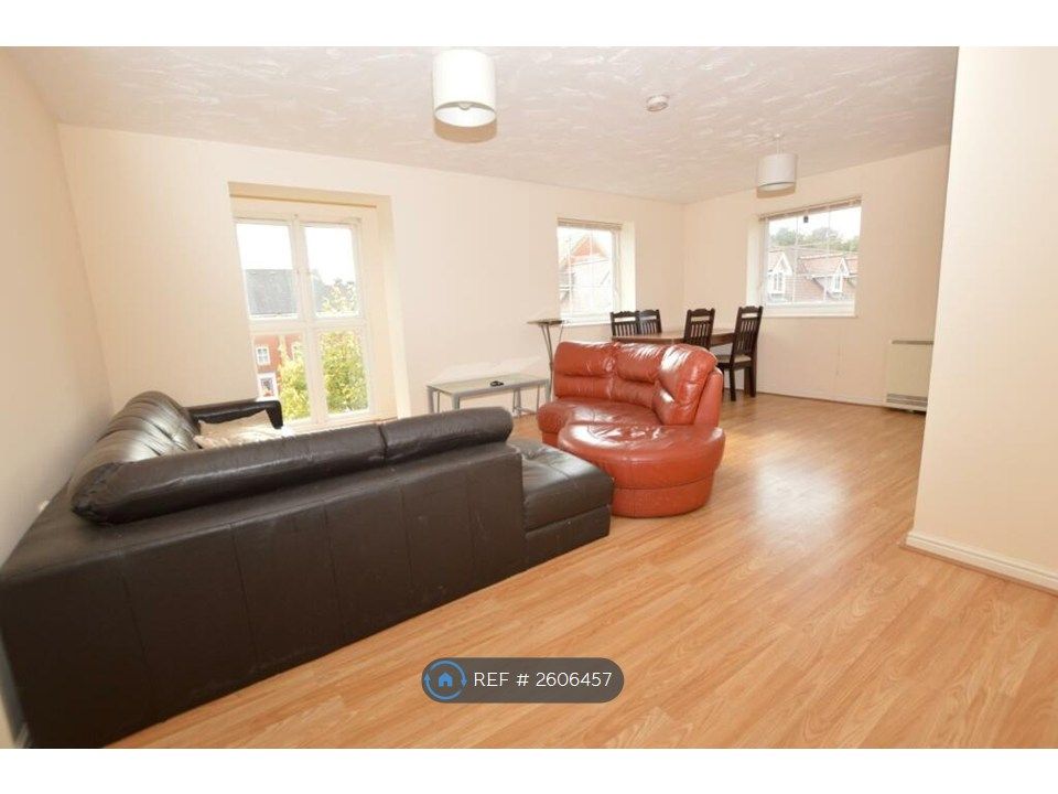Property photo 1 of 10 Lounge