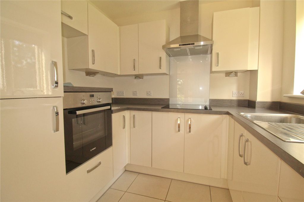 Property photo 3 of 20 Picture No. 12