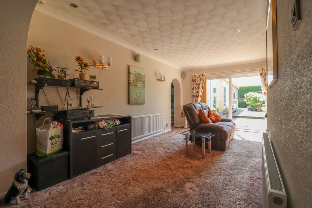 Property photo 3 of 23 4405985