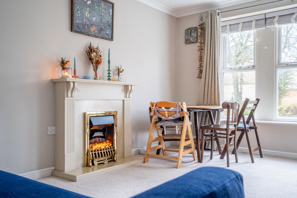 Property photo 3 of 9 Living Room