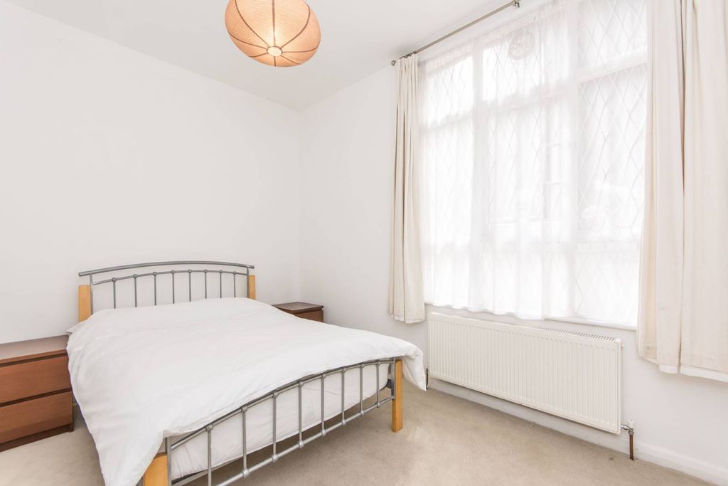 Property photo 1 of 5