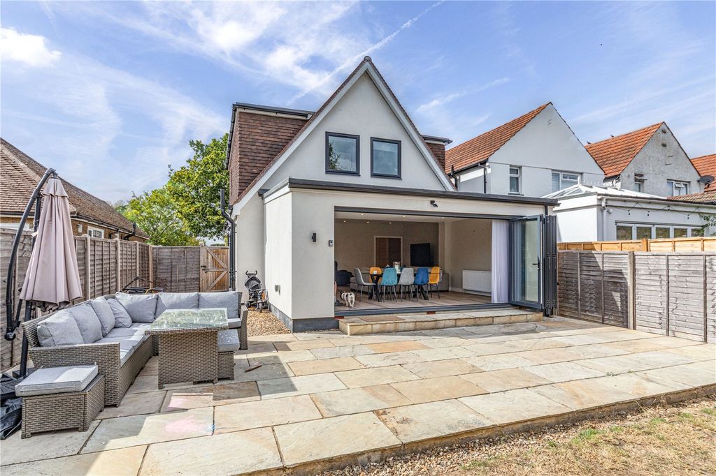 Property photo 3 of 17 Picture No. 24
