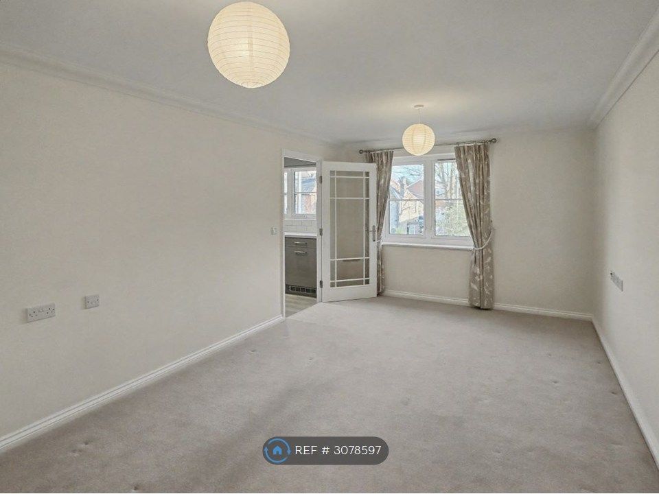 Property photo 2 of 12 Living Room