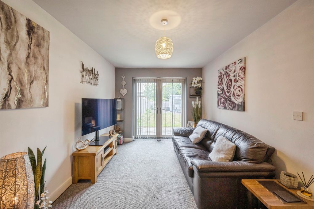 Property photo 3 of 17