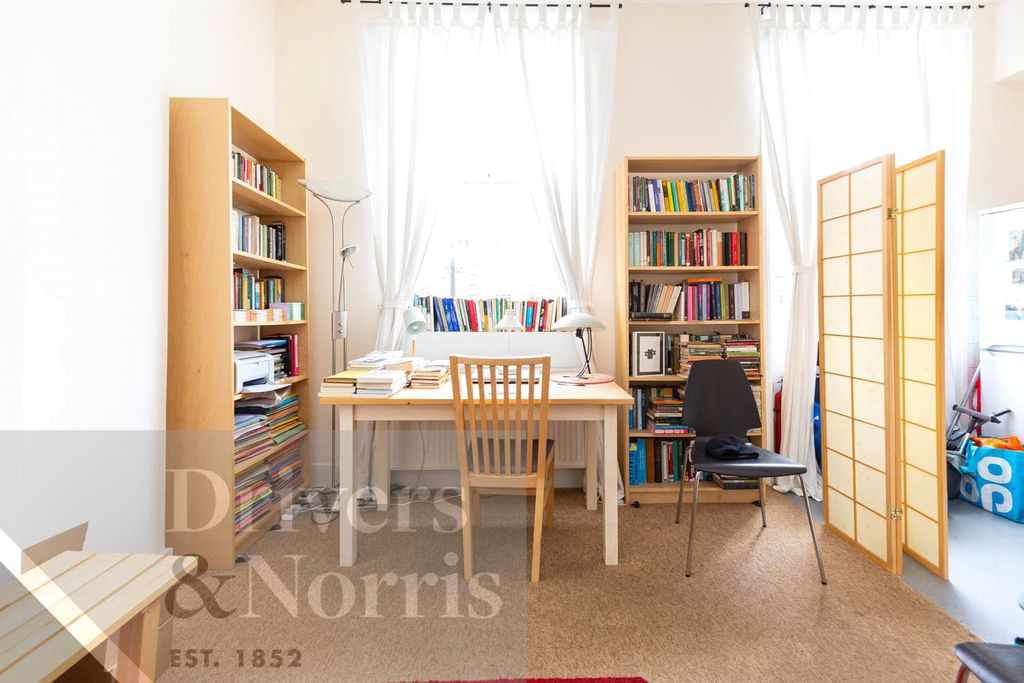 Property photo 3 of 13 Picture No. 11