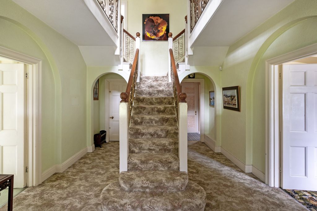 Additional image 13 of 5 bed detached house for saleTongdean Avenue, Hove BN3