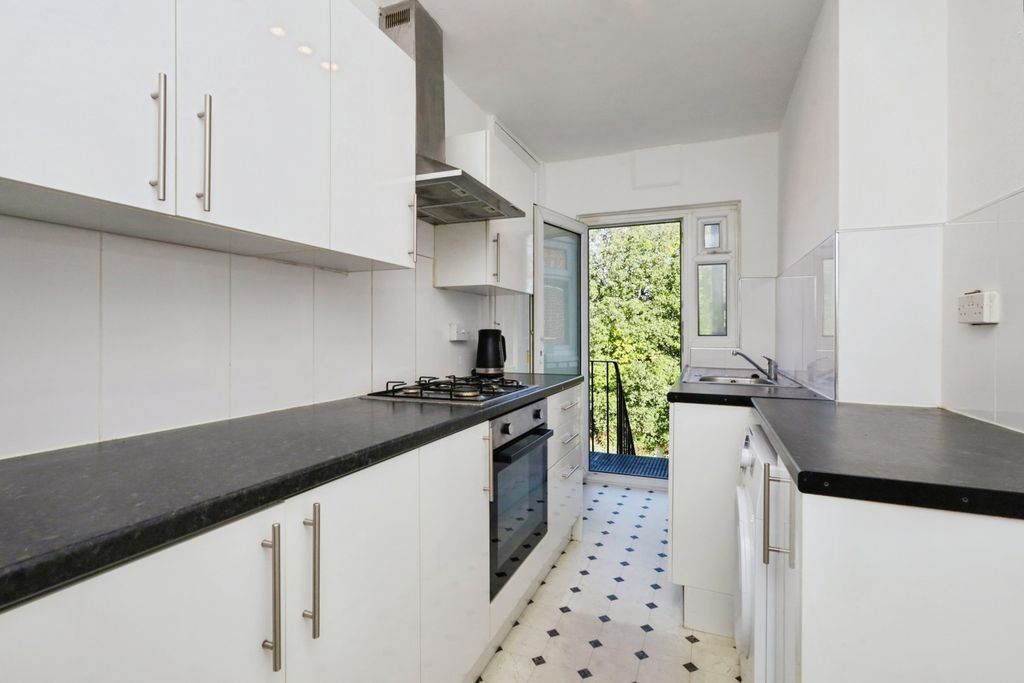 Property photo 3 of 13 Kitchen