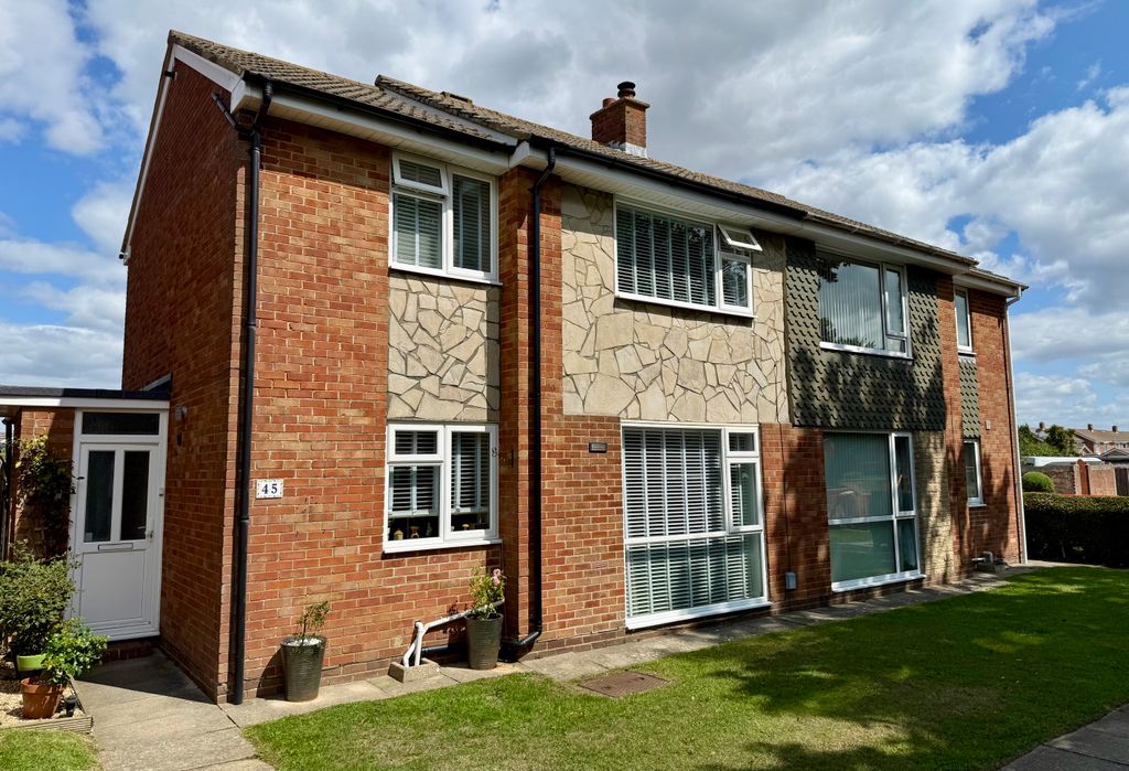 Property photo 1 of 26