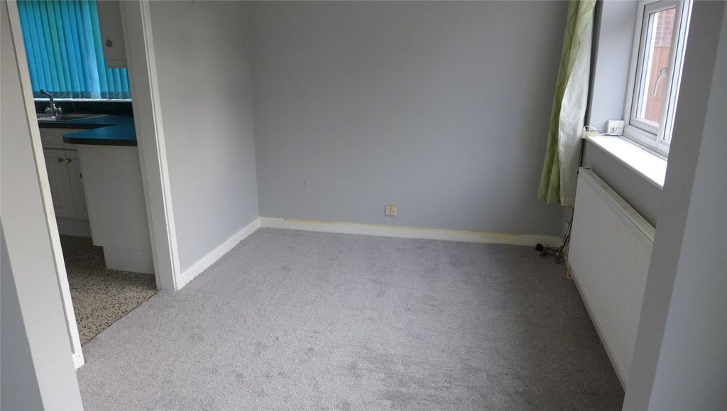 Property photo 3 of 12 Picture No. 14