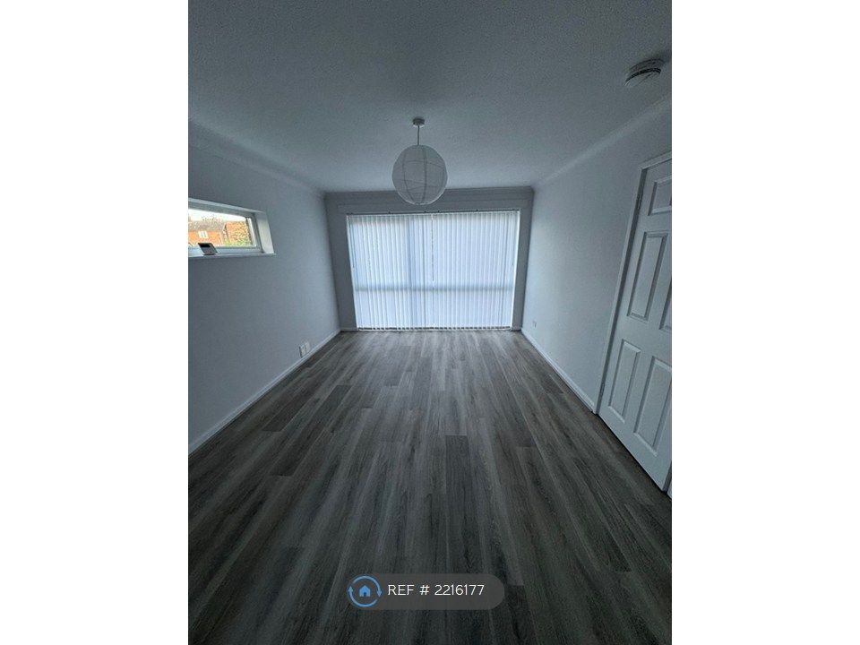 Property photo 2 of 9 Sitting Room